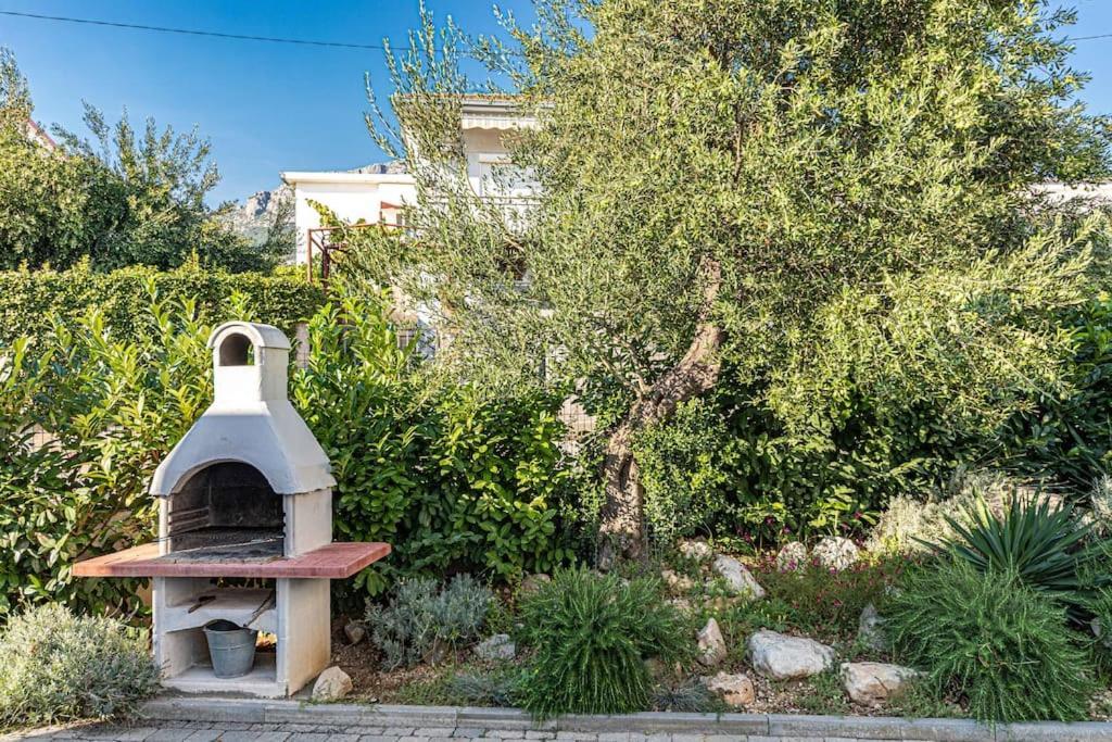 Luxury Villa Tina With Private Heated Pool Kastela Dış mekan fotoğraf